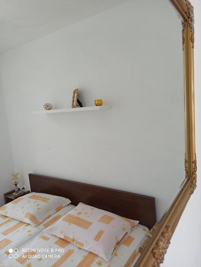 Boni02 Appartement Gdinj Buitenkant foto